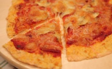 Fırında Karnabahar Tabanlı Pizza Tarifi