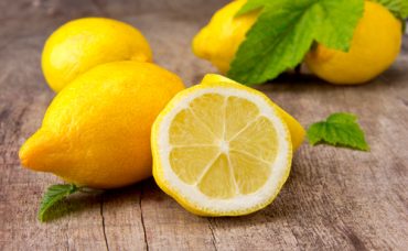 Sofra Adabı: Limon Nasıl Sıkılır?