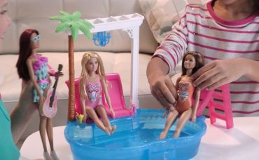 Barbie Oyun Seti ile Kendi Hikayeni Yarat!