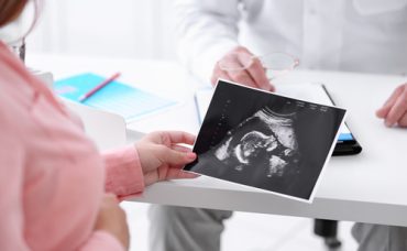Embriyo Dondurma İşlemi Nedir, Tedavi Süreci Nasıl İşler?