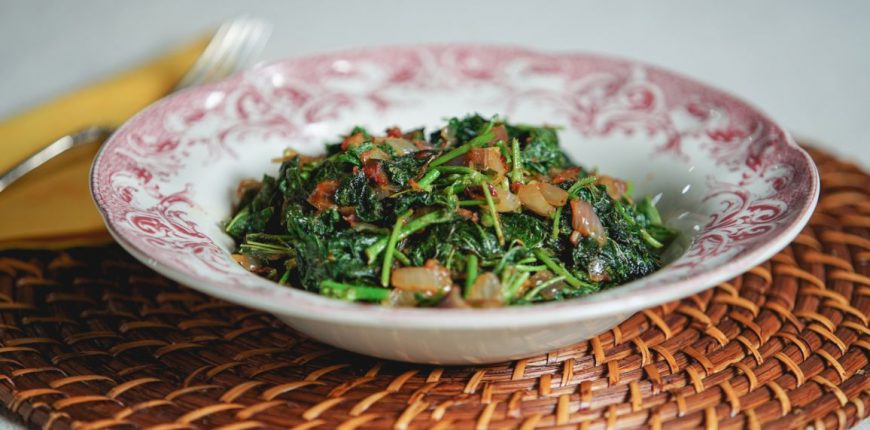 Ebegümeci Kavurması Tarifi