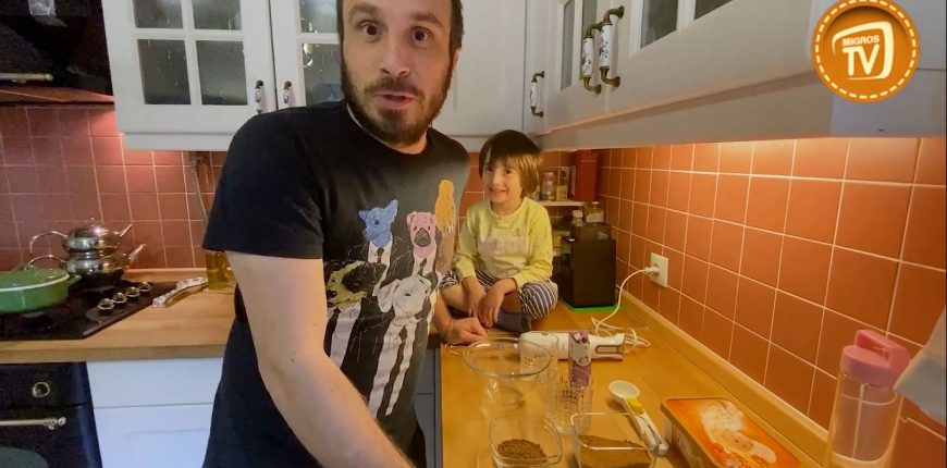 Ali ve Uras Evde Carte d’Or ile Dondurmalı Kahve Yapıyor