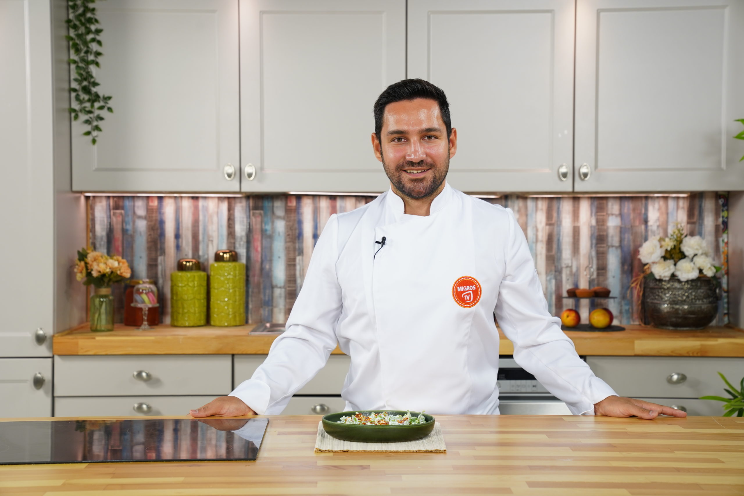 Halil Şef ile Tarifler: Yoğurtlu Semizotu Salatası Tarifi