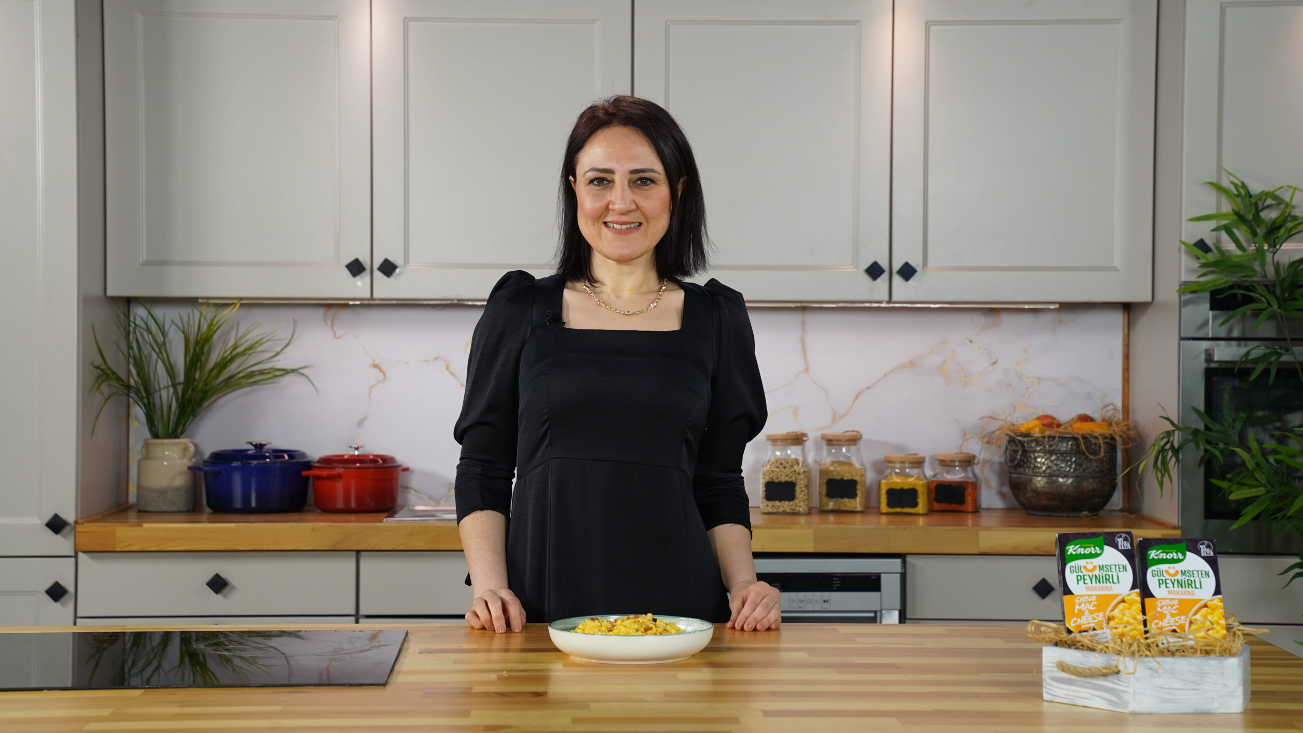 Knorr Katkılarıyla; Hülya Meral ile Ramazan’da Ekonomik Tarifler: Mac and Cheese Tarifi