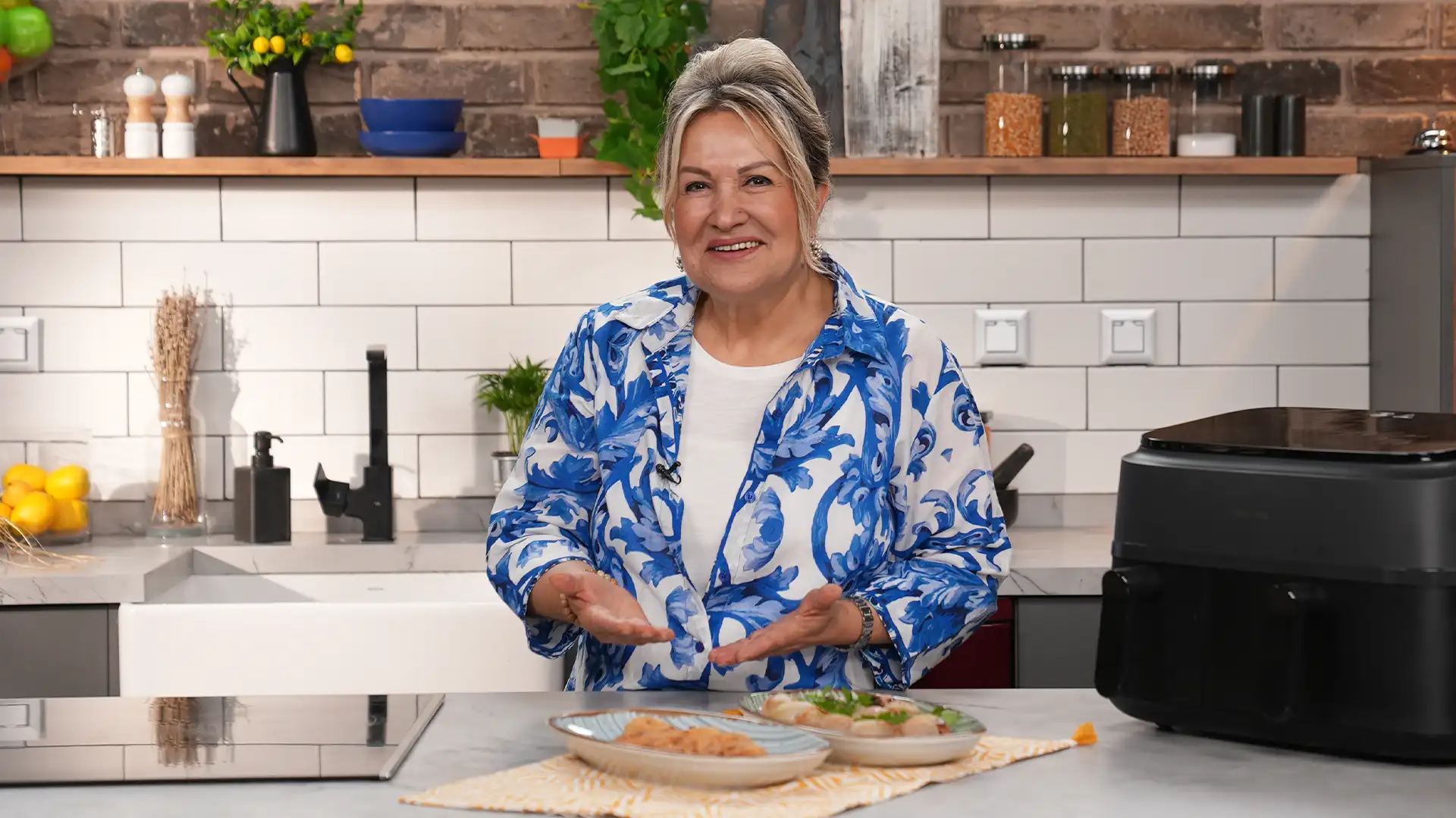 Soğan Dolması ve Antep Gevreği Tarifi |  Sahrap Soysal’dan Philips Airfryer ile