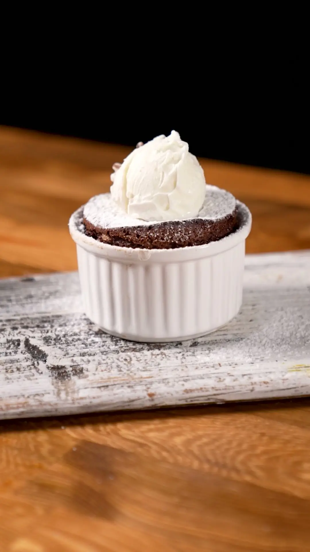 Dondurmalı Çikolatalı Sufle Tarifi