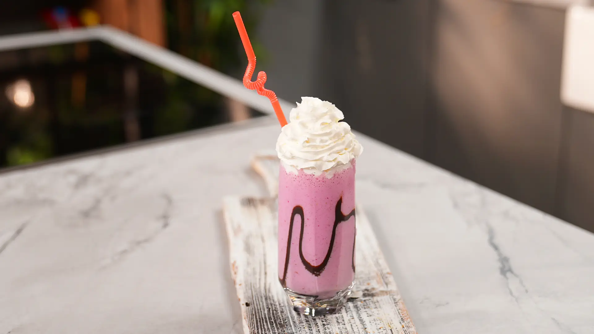 Dondurmalı Frambuazlı Milkshake Yapımı