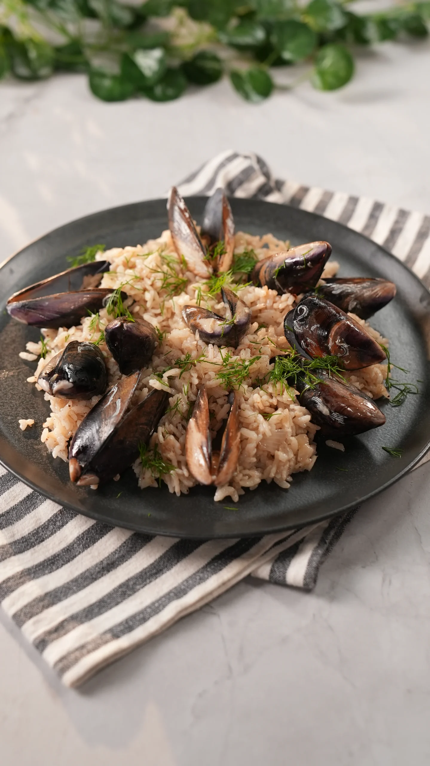 Kabuklu Midyeli Pilav Tarifi: Deniz Lezzetini Sofralarınıza Taşıyın