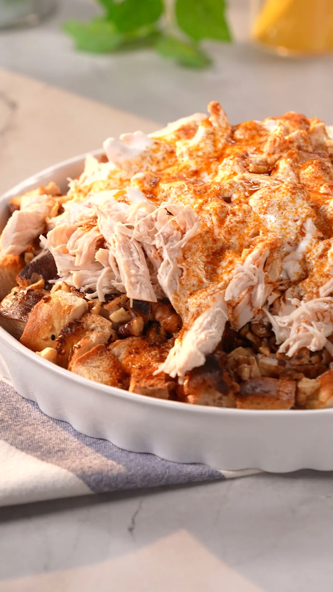 Ramazan Ayına Özel Bayat Ramazan Pidesinden Tavuklu Tirit Tarifi