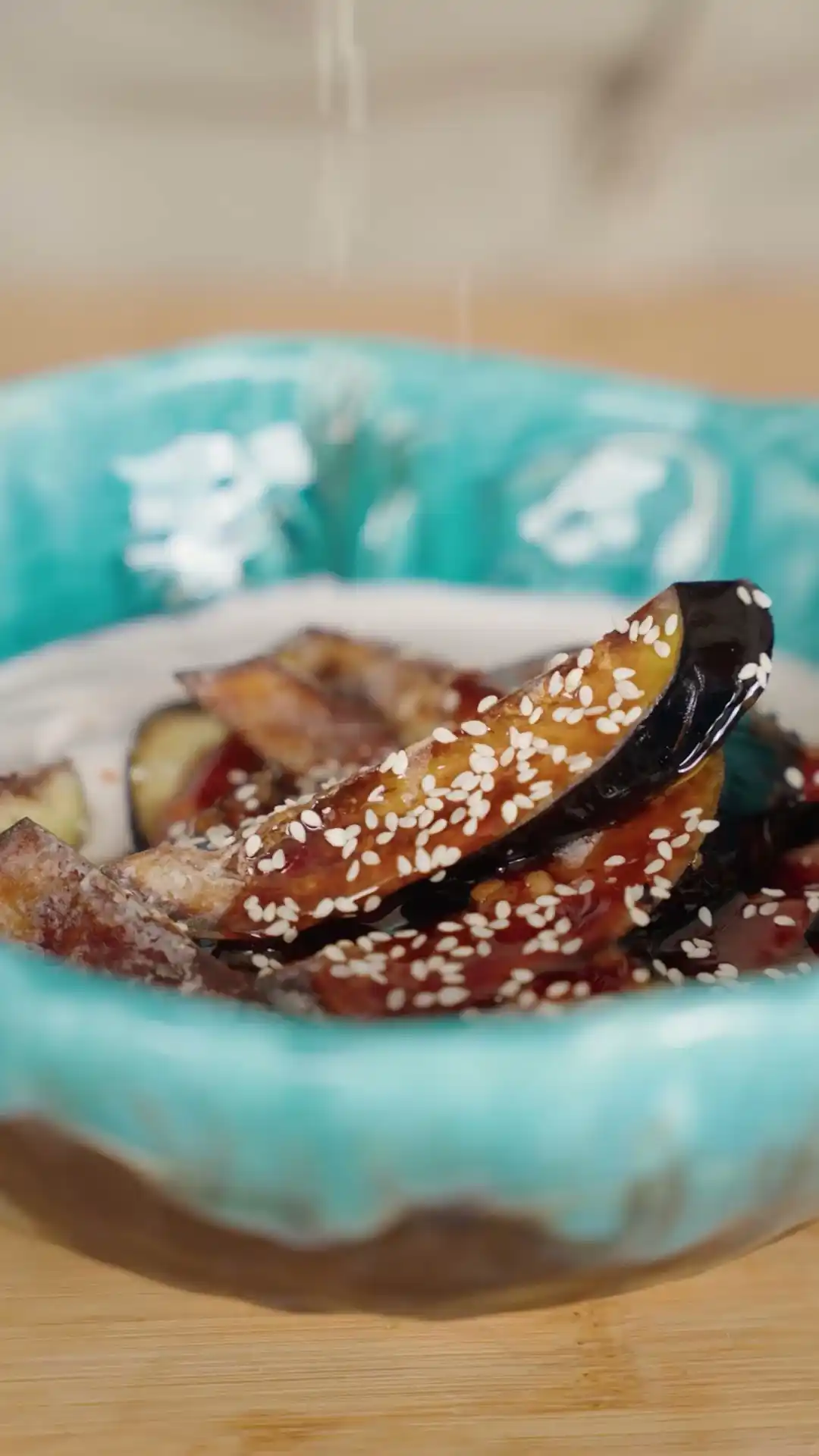 Kızarmış Patlıcanlı Meze Tarifi: Yoğurtlu, Tahinli Soslu