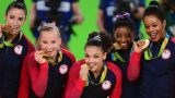 Olimpiyat Sporcuları Madalyalarını Neden Isırır?