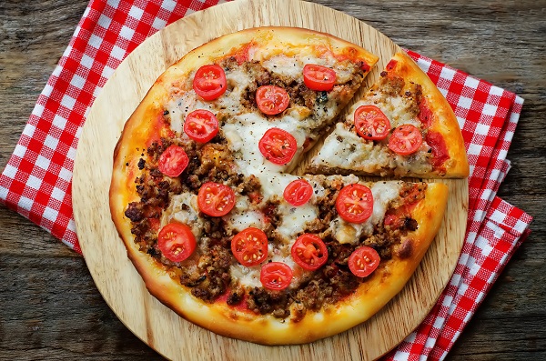 Kıymalı Pizza Tarifi