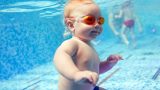 Yüzmenin Bebeklere 5 Faydası